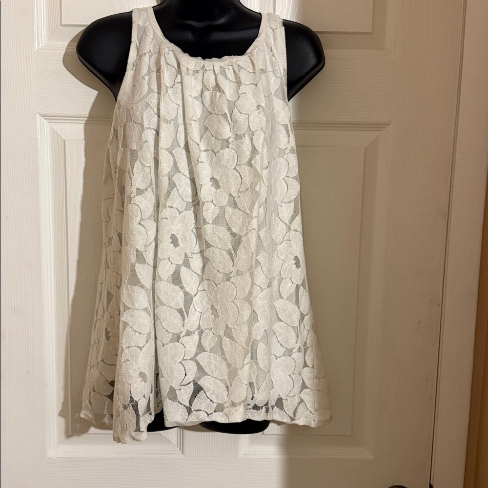Cream Floral Lace Sleeveless Top